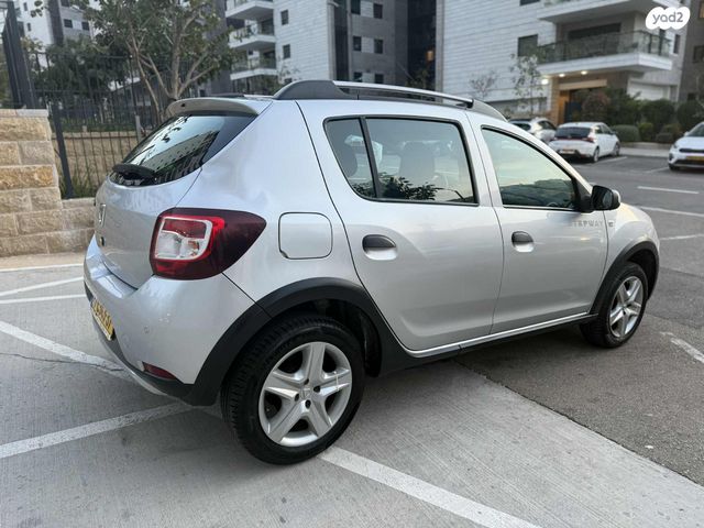 דאצ'יה סנדרו