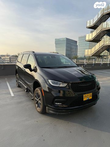 מודעת רכב קרייזלר פסיפיקה