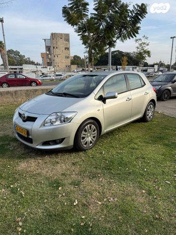 טויוטה אוריס