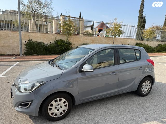 מודעת רכב יונדאי i20