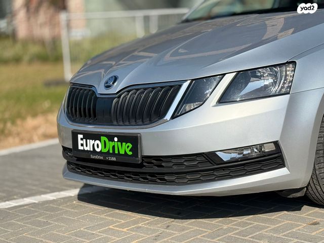 סקודה אוקטביה