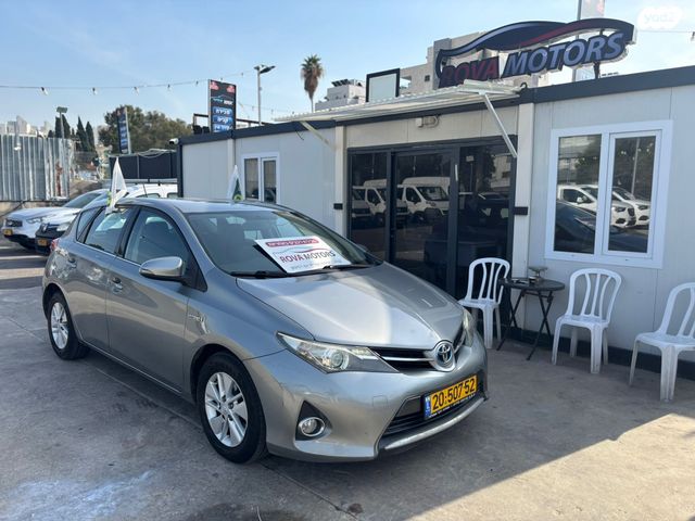 טויוטה אוריס