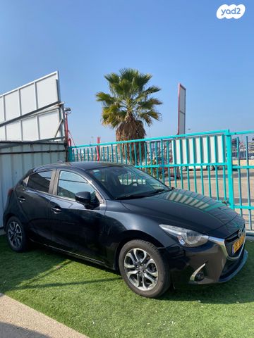 מודעת רכב מאזדה 2