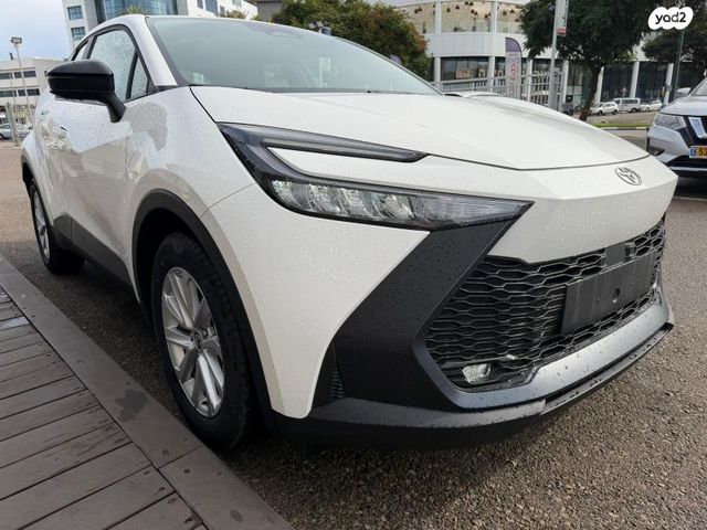 טויוטה C-HR