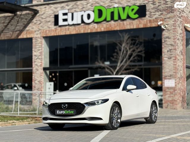 מודעת רכב מאזדה 3