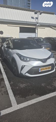 מודעת רכב טויוטה C-HR