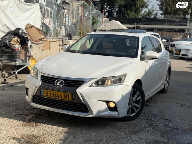 מודעת רכב לקסוס CT