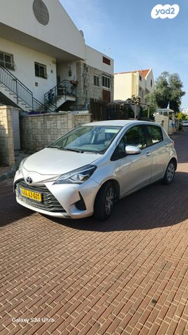 טויוטה יאריס