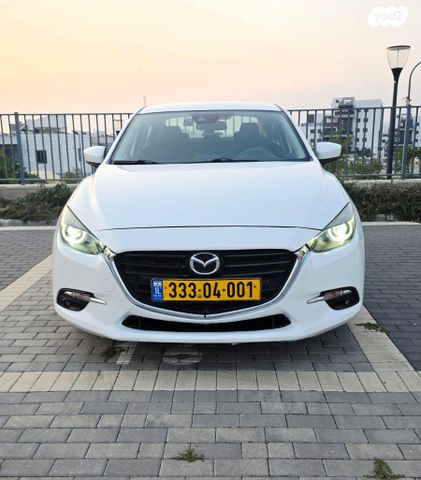 מאזדה 3