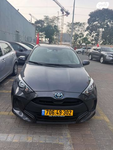 מודעת רכב טויוטה יאריס