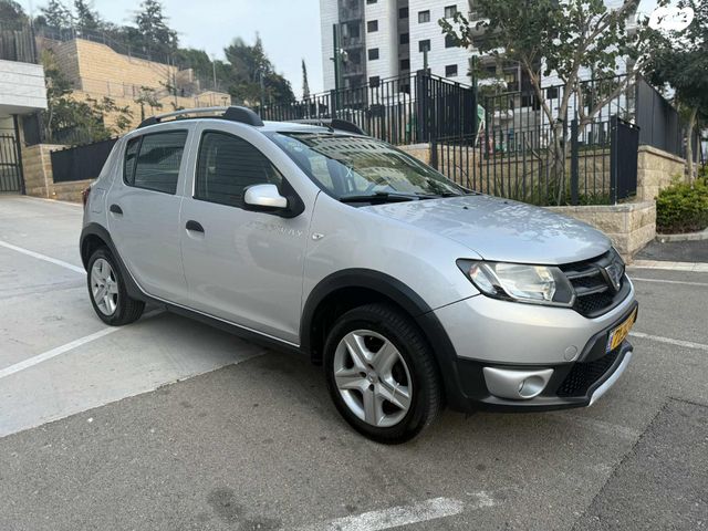 דאצ'יה סנדרו