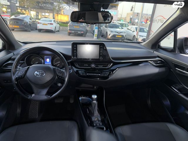 טויוטה C-HR