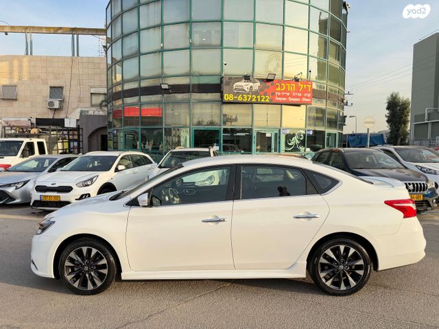 ניסאן סנטרה