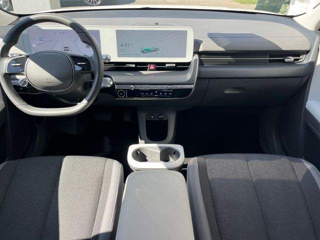 יונדאי איוניק 5