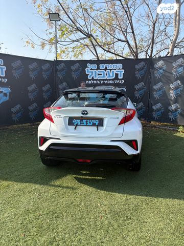 טויוטה C-HR