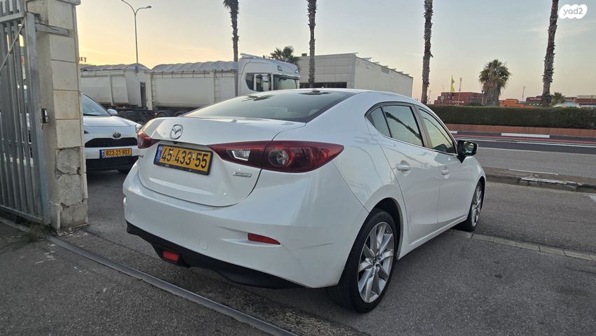 מאזדה 3