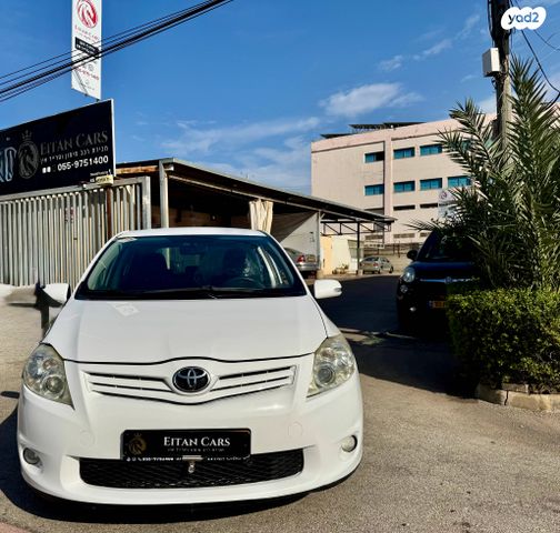 טויוטה אוריס