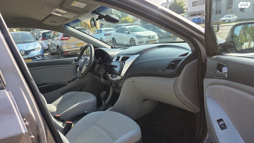 יונדאי אקסנט i25