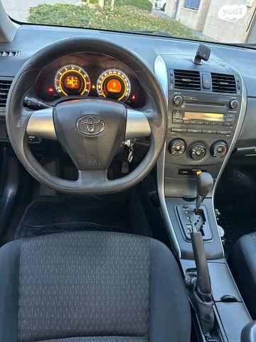 טויוטה קורולה