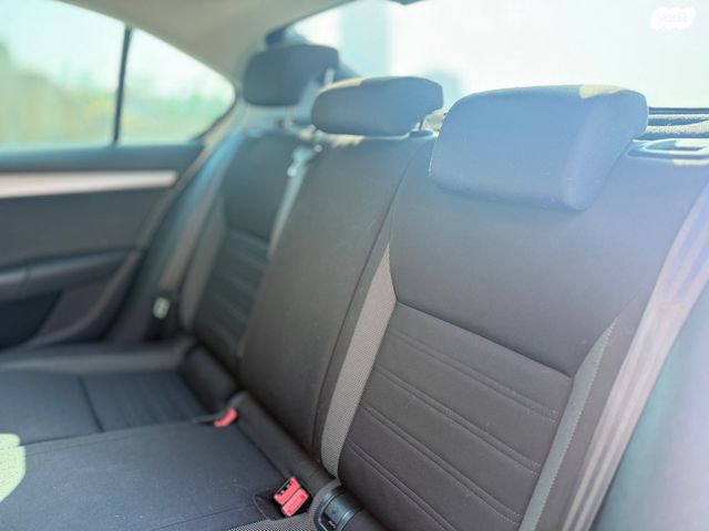 סקודה אוקטביה