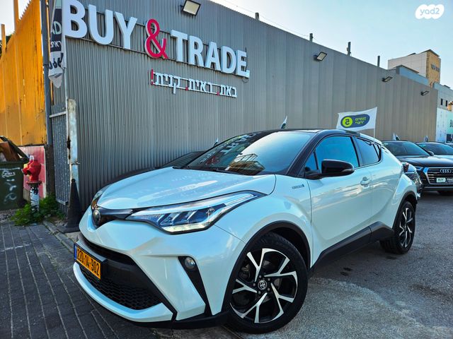 מודעת רכב טויוטה C-HR
