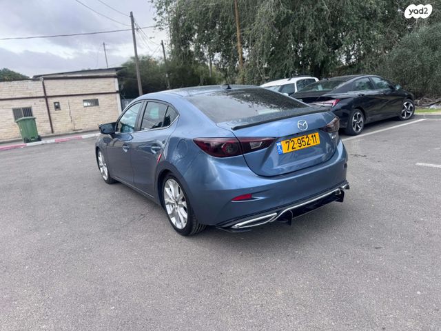 מאזדה 3
