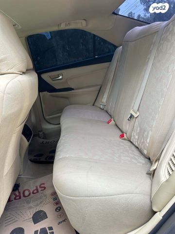 טויוטה קאמרי