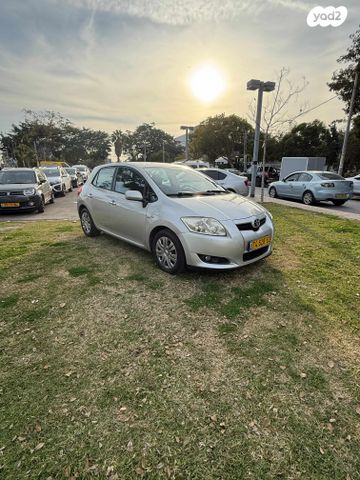 מודעת רכב טויוטה אוריס