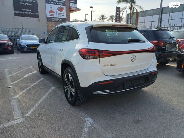 מרצדס-בנץ EQA