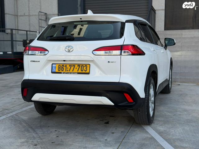 טויוטה קורולה קרוס