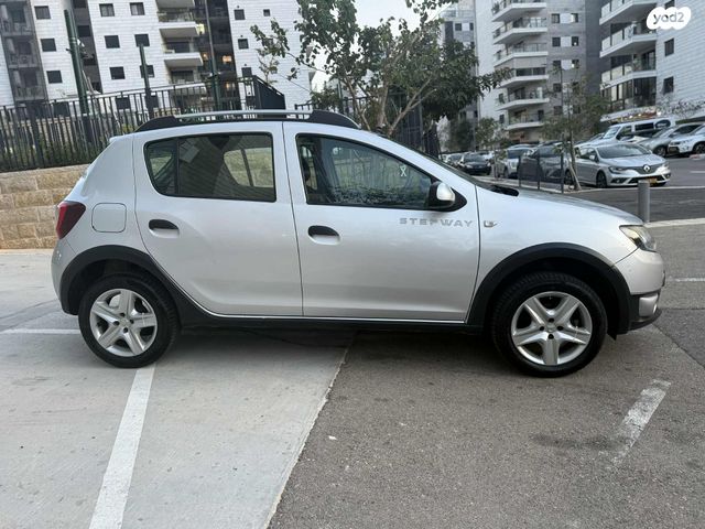 דאצ'יה סנדרו