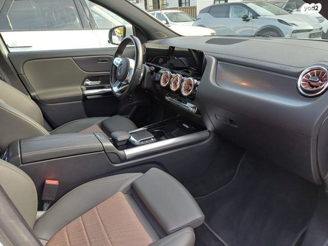 מרצדס-בנץ EQA