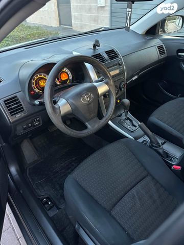 טויוטה קורולה