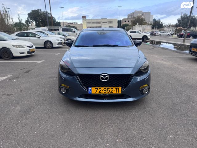 מאזדה 3