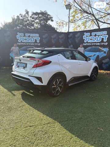 טויוטה C-HR