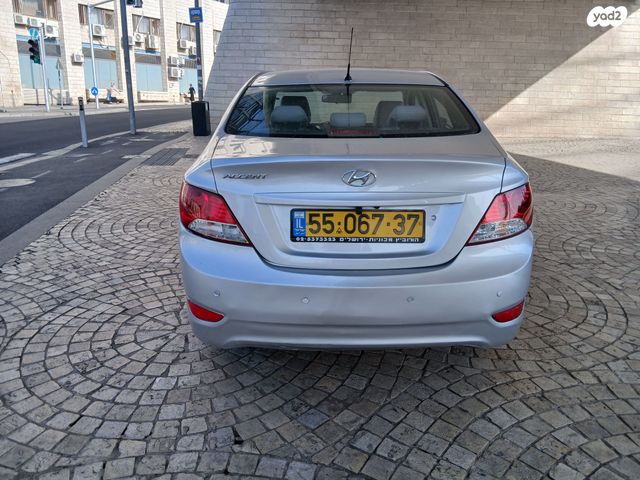 יונדאי אקסנט i25