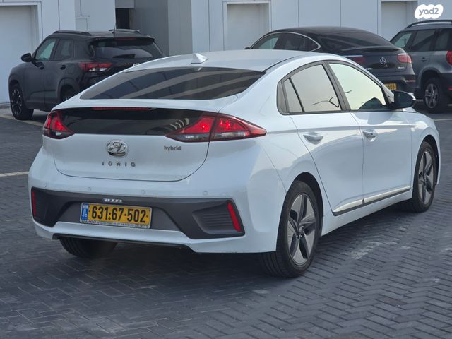 יונדאי איוניק