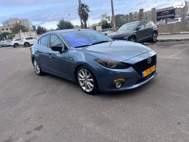 מאזדה 3