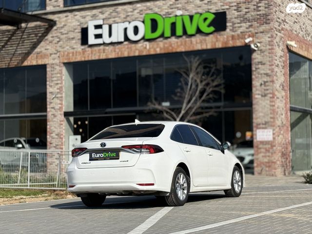 טויוטה קורולה