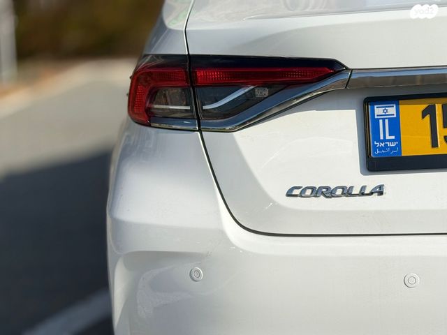 טויוטה קורולה
