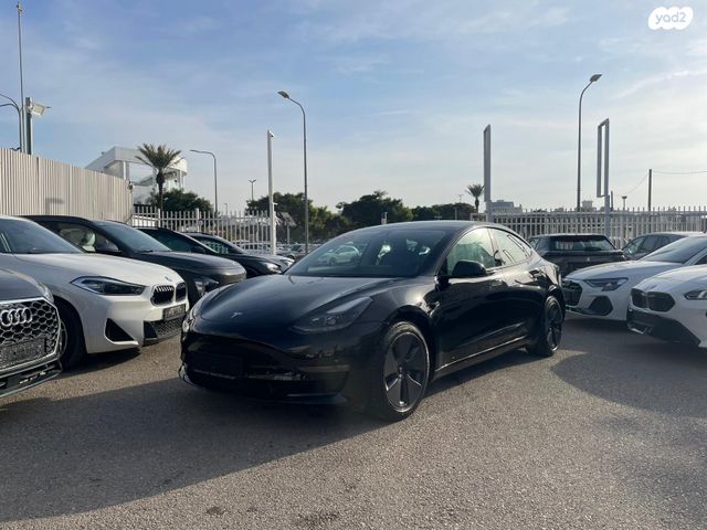 טסלה מודל 3
