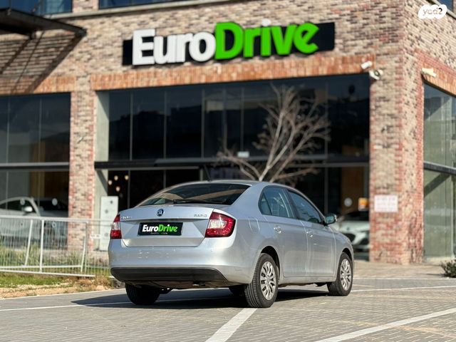 סקודה ראפיד