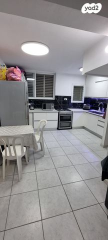 פנחס רוטנברג 16