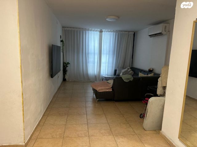 אליהו נחייסי 1