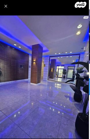 המגדל הלבן 2