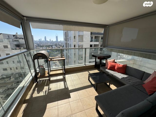 דירה, יעקב פיכמן 19, ח-501, חולון