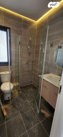 שרה אהרונסון 7