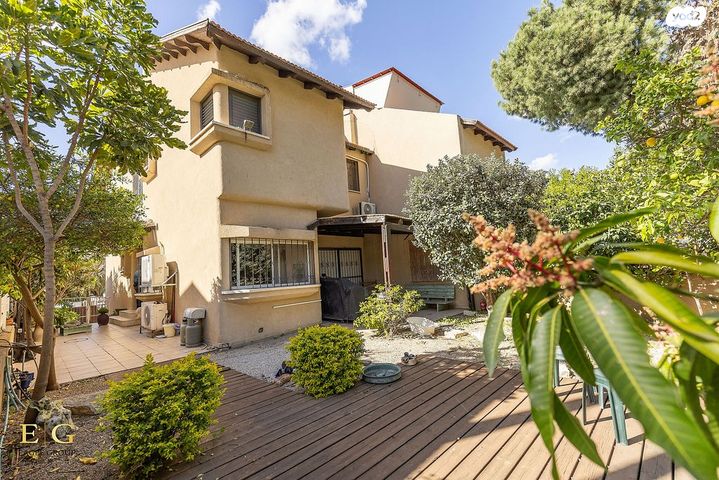 בית פרטי/ קוטג', השיזף 8, אבן גבירול, רחובות