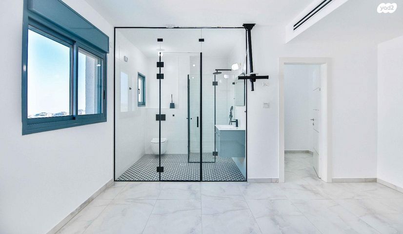 גג/ פנטהאוז, דרך הארגמן 8, שער הגיא מערב, יקנעם עילית