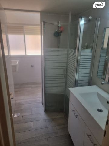 דירה, רחל 10, מרכז העיר, סביניה, הוותיקה, קרית ביאליק